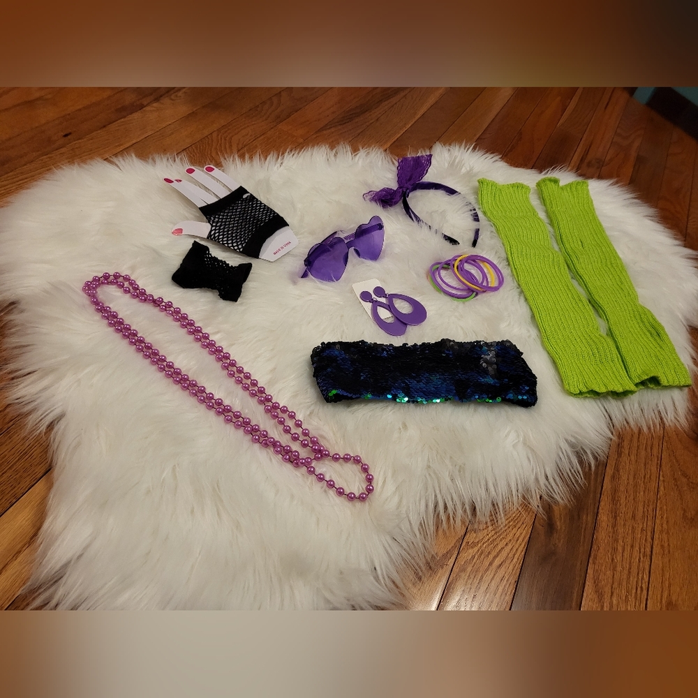 80s Female Costume 💜💚 - Picture 11 of 12